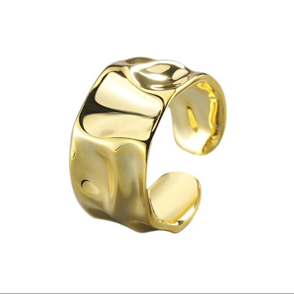 Hammered 18K Gold Vermeil Ring - Bruna the label - Picture 2 of 4